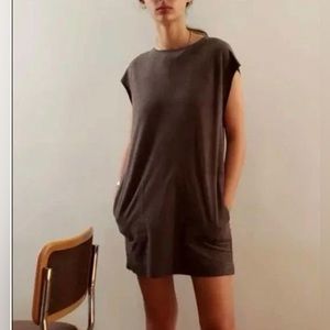 Aritzia Wilfred Free | Faux Suede Mini Shift Dress in Charcoal XS